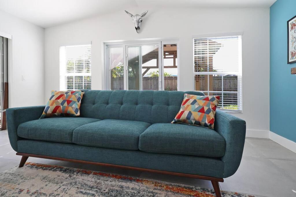 Palm Tree Paradise Tampa Pool Home Bagian luar foto